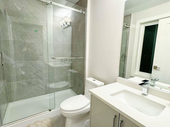 4 bedroom rental in Vancouver — photo 9