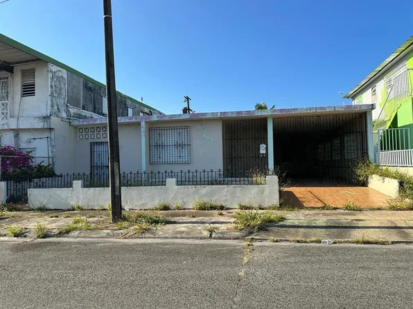 Urb Extension Comandante #El-327, Carolina, PR 00987