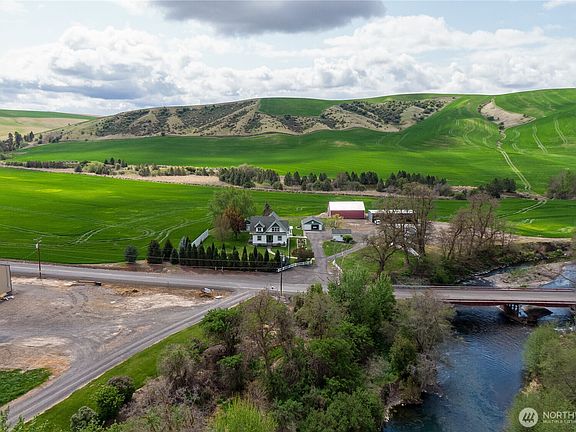 4th image of 633 Lower Hogeye Road