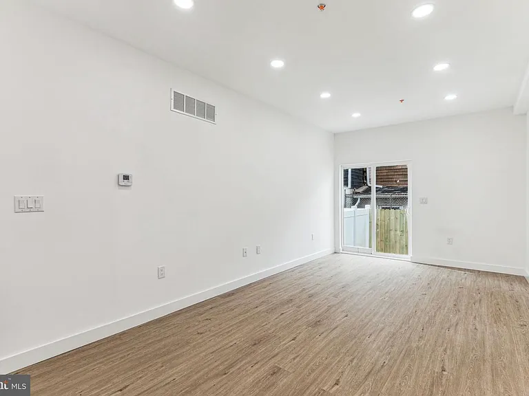 2224 N Howard St #1 — Photo 8