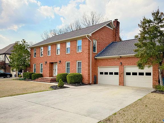 4th image of 1209 Regency Blvd SE