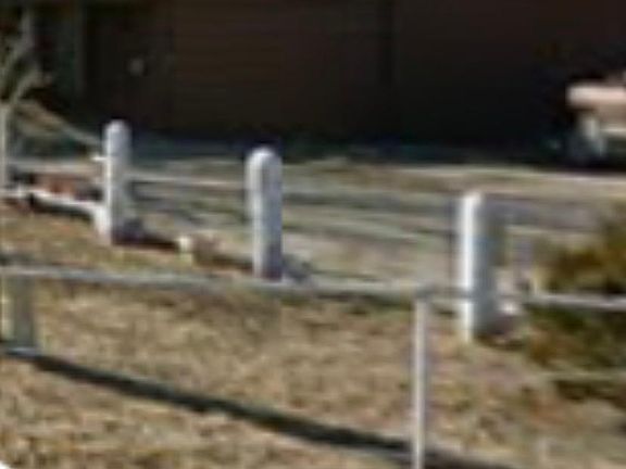 4th image of 819 Truman Dr