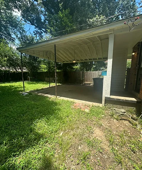 1303 Merrycrest Dr — Photo 9