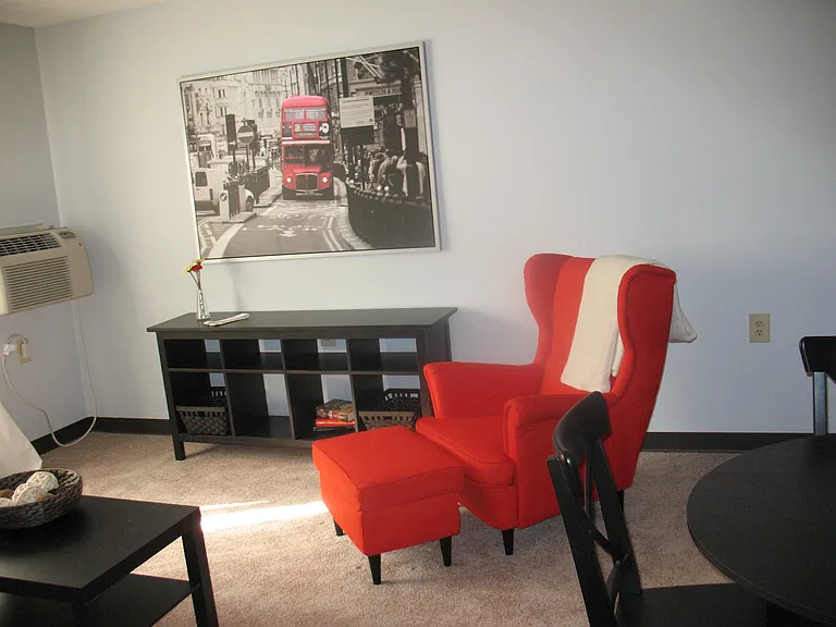 City View in the Square Co-op — Photo 7