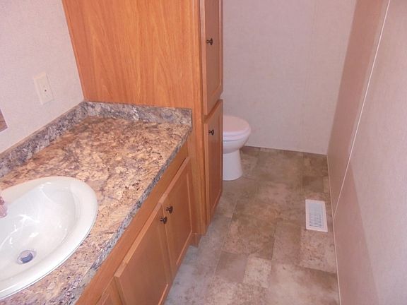5th image of 1250 Paree St #547