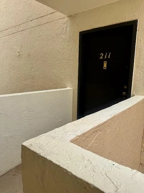 Building Photo - 2465 S Washington Ave #211A