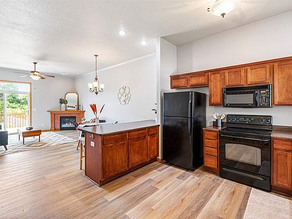 3rd image of 1437 Vandello Cir