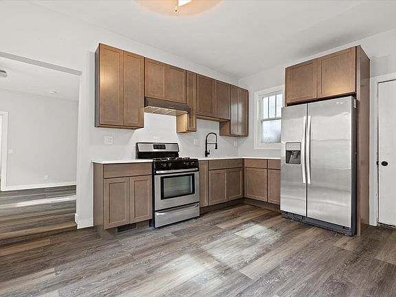 4th image of 339 Besley Pl