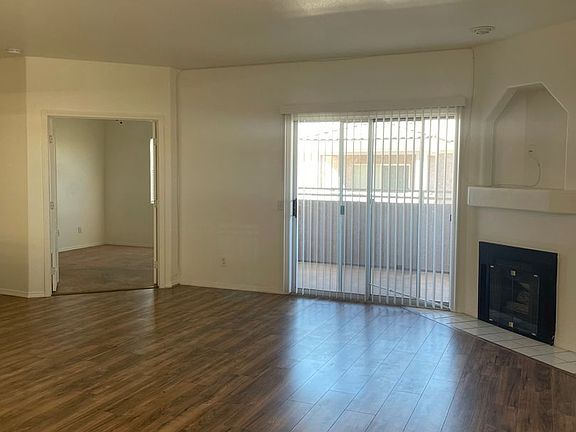 5th image of 3605 Spanish Butterfly St Unit 202