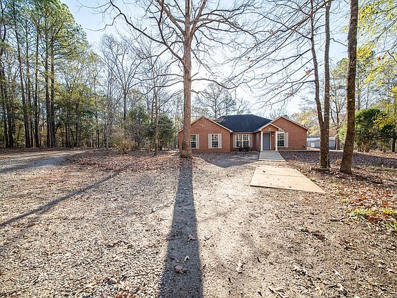 4th image of 180 Hamlett Ct