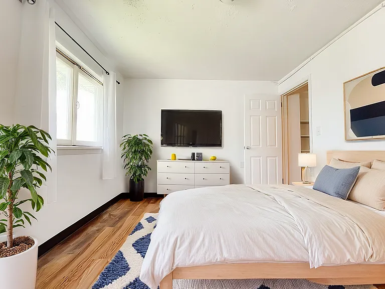 305 S Manning Ave (EMF Homes, LLC) — Photo 1