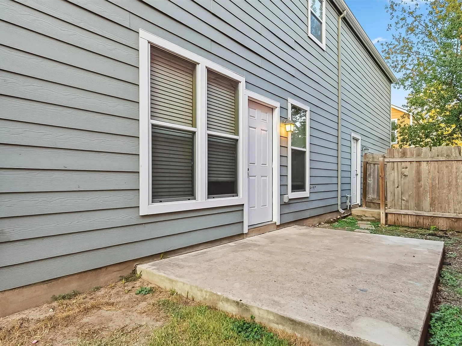 1 bed, 1.0 bath, 1628 sqft, $1,150 — Photo 3
