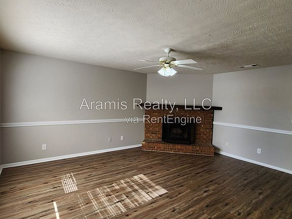 2nd image of 2322 Highpoint Rd SW #1