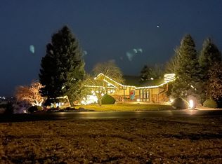 3043 Mountain Shadows Dr, Wheat Ridge, CO 80215