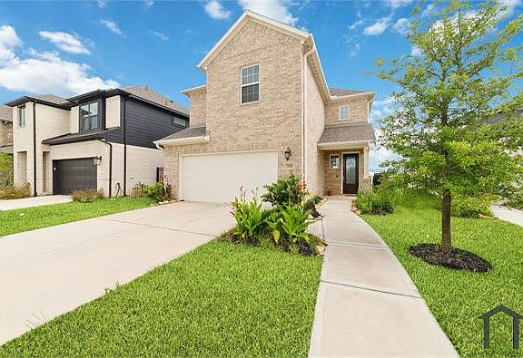 3rd image of 728 Lake Lacosta Dr