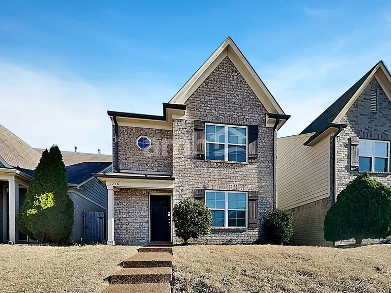 1246 Carlton Ridge Dr — Photo 1