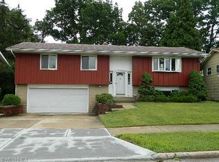 13750 Martin Dr, Garfield Heights, OH 44125