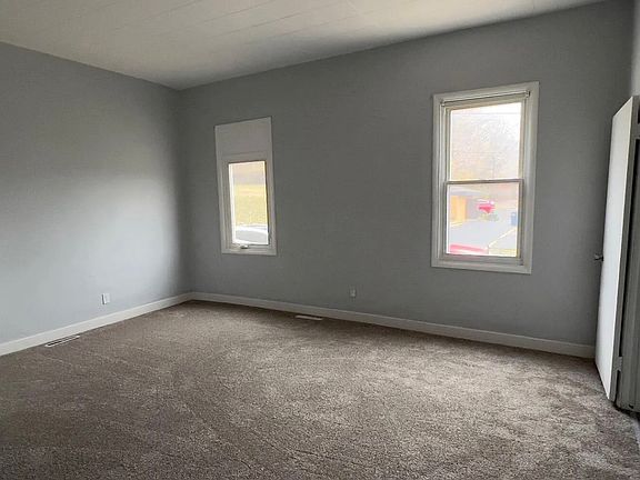5th image of 816 Taylor St