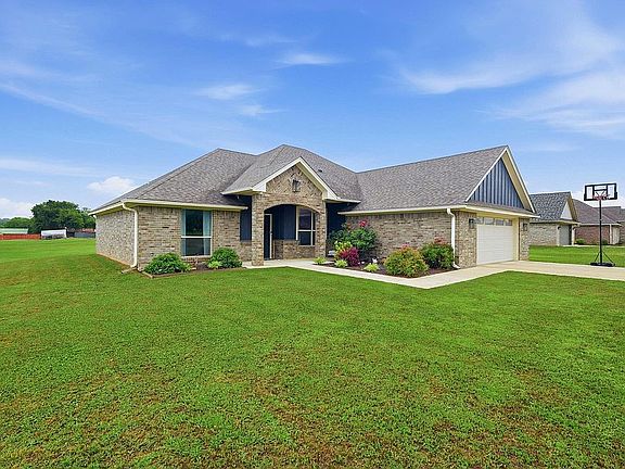 3rd image of 55 Meadowview Ln
