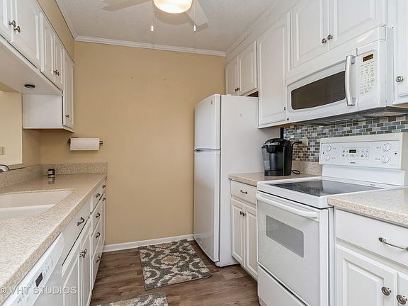 5th image of 509 Aurora Ave Unit 613