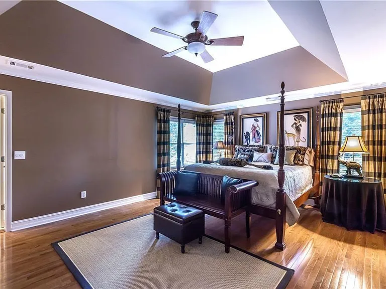 2242 Lenox Walk — Photo 39