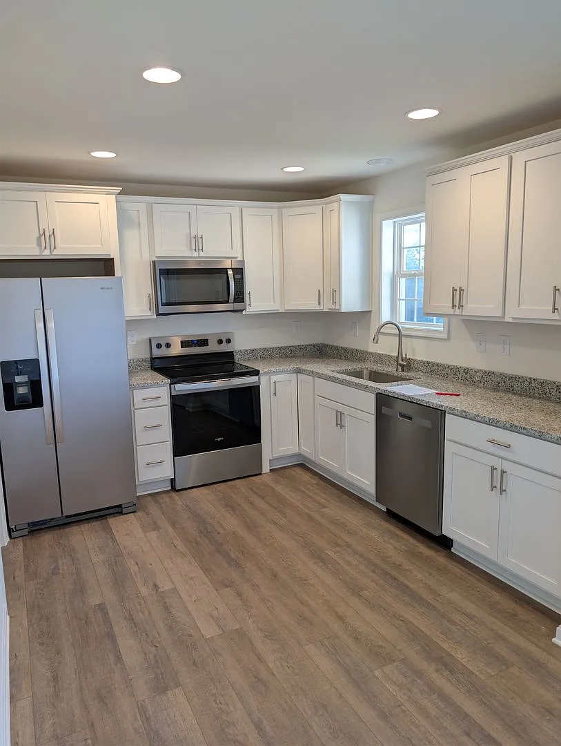 Brand New Home For Rent — Photo 3