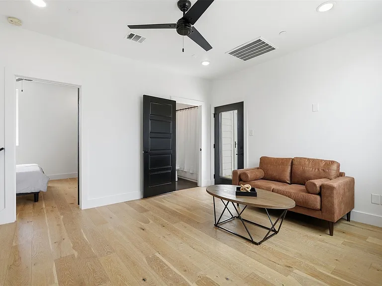 1003 Kern St #C — Photo 25