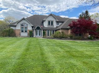 627 Towncrest Dr, Dayton, OH 45434