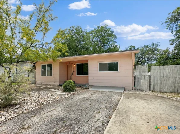 737 N Central Ave, New Braunfels, TX 78130