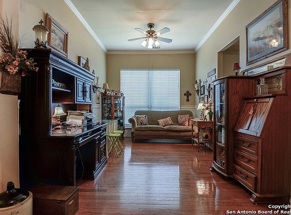 5th image of 26314 Cuyahoga Cir