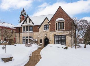 3725 N Lake Dr, Shorewood, WI 53211