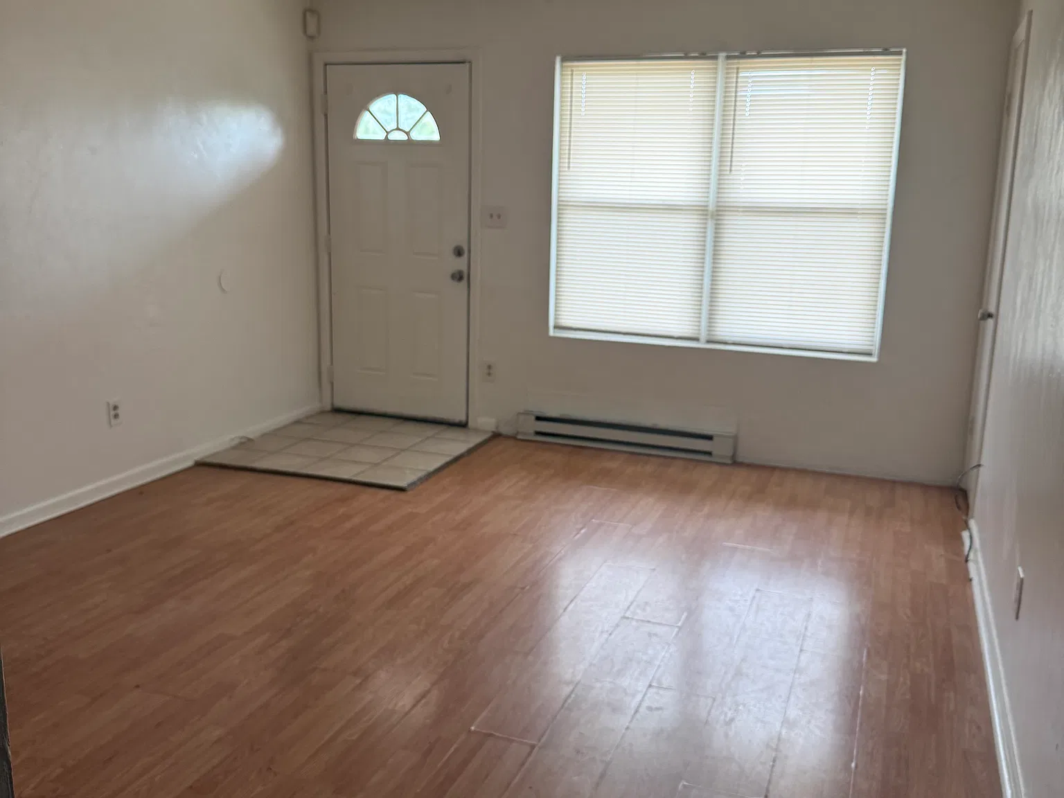 2 bed, 800 sqft, $1,100 — Photo 3