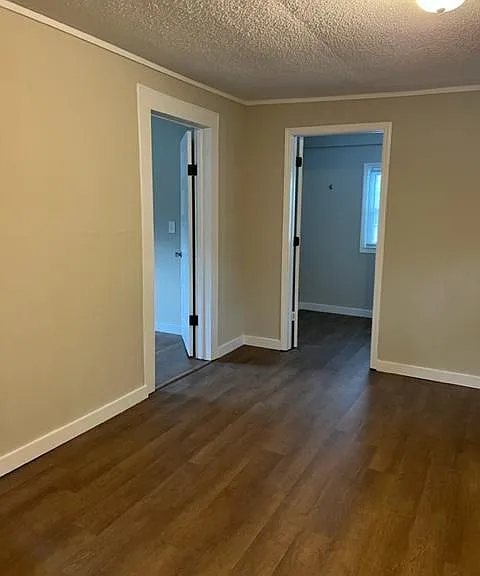 105 N Pugh St — Photo 7