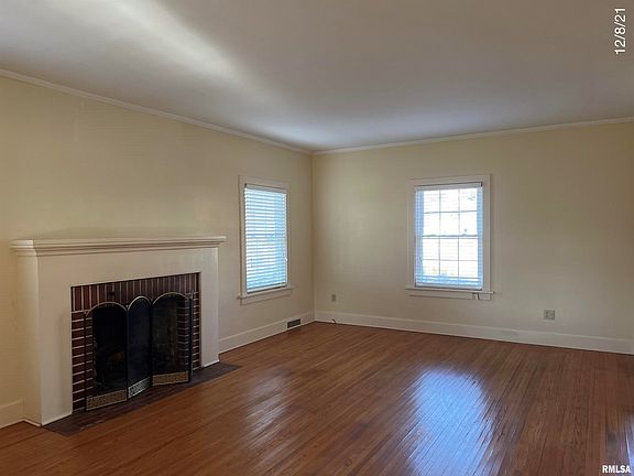 2nd image of 414 W Pearl St