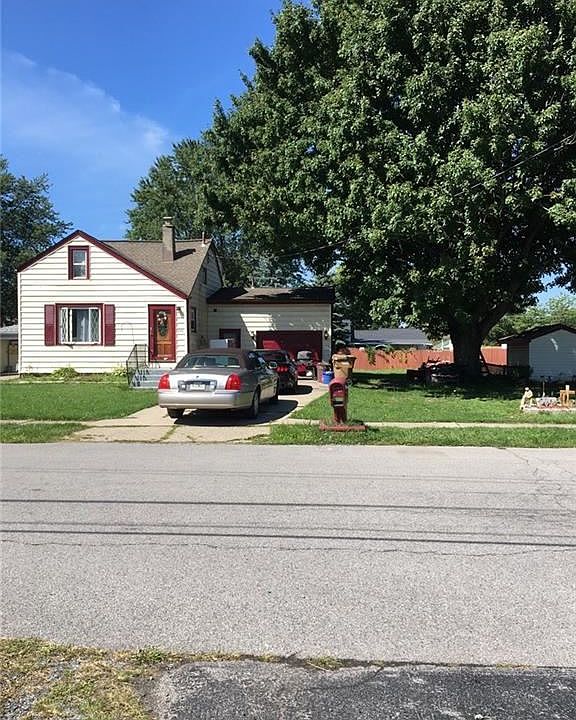 2nd image of 258 Hyland Ave