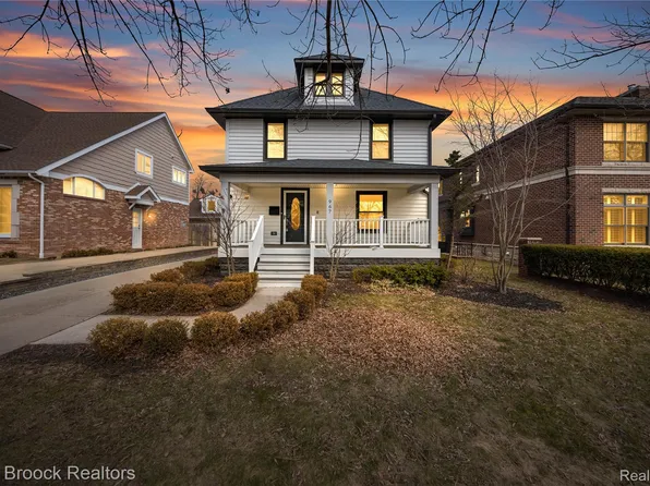 967 Ann St, Birmingham, MI 48009