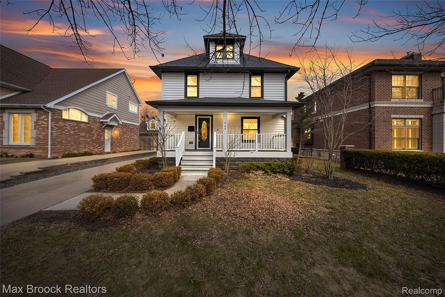 967 Ann St photo 1
