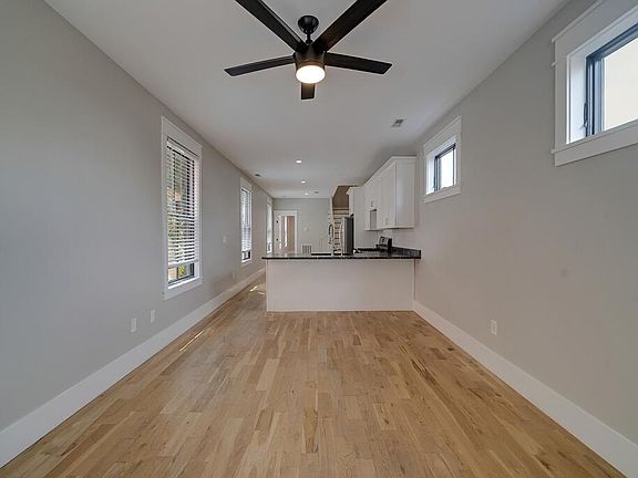 5th image of 73 Hanover St