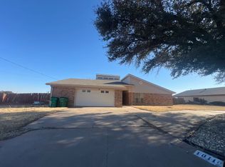 1011 Pawhuska Ln, Burkburnett, TX 76354