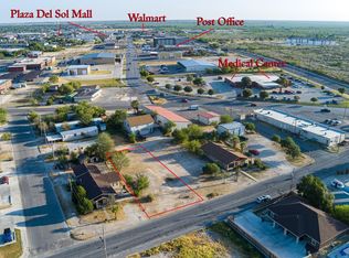 702 E 15th St, Del Rio, TX 78840