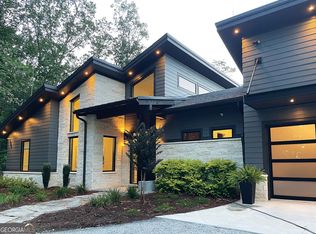 377 Charmont Dr, Tiger, GA 30576