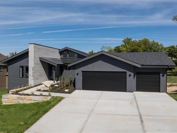 18113 Cody St, Overland Park, KS 66013
