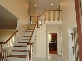 11 Whipporwill Dr, Shelton, CT 06484