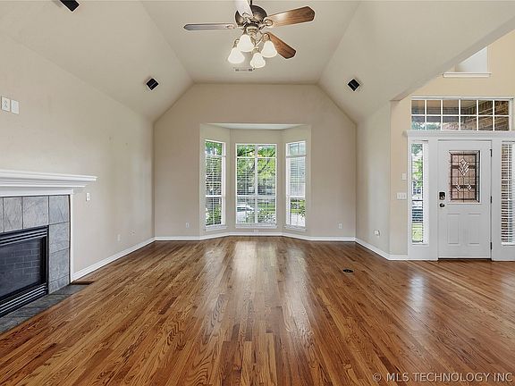4th image of 3901 W Roanoke St