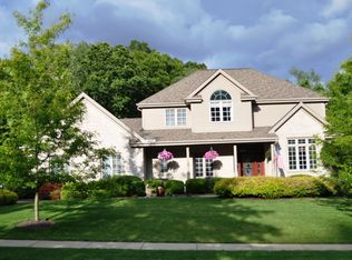 226 Dorsay Valley Dr, Cranberry Township, PA 16066