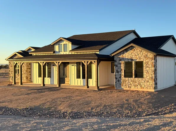 1170 E Cougar Ridge Rd, Paulden, AZ 86334