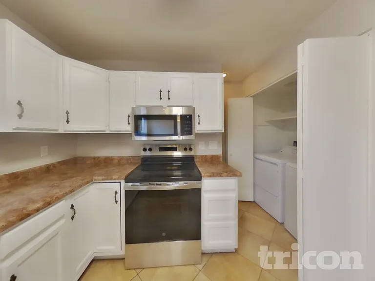 630 E Jensen St #122 — Photo 7
