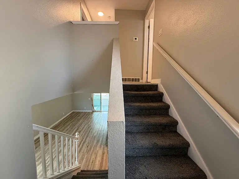 680 E Malibu Dr — Photo 3