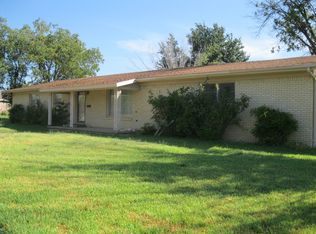 800 Westridge Cir, Breckenridge, TX 76424