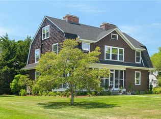 84 Rodman St, Narragansett, RI 02882